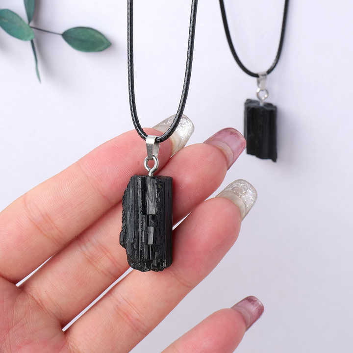 Turmalin Halskette - Naturstein Kautschukband