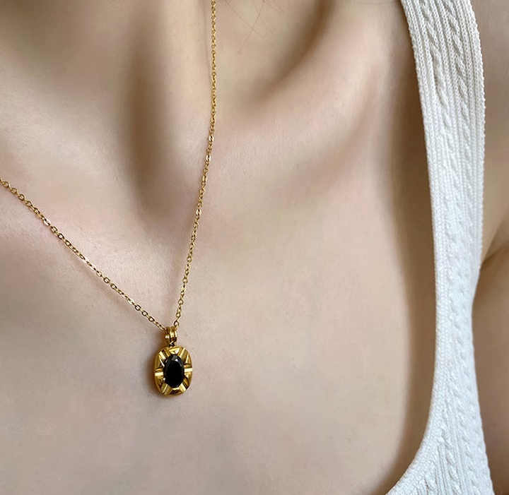 Obsidian Halskette - Medallion geschliffen