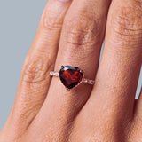 Rubin Ring - Herzform geschliffen
