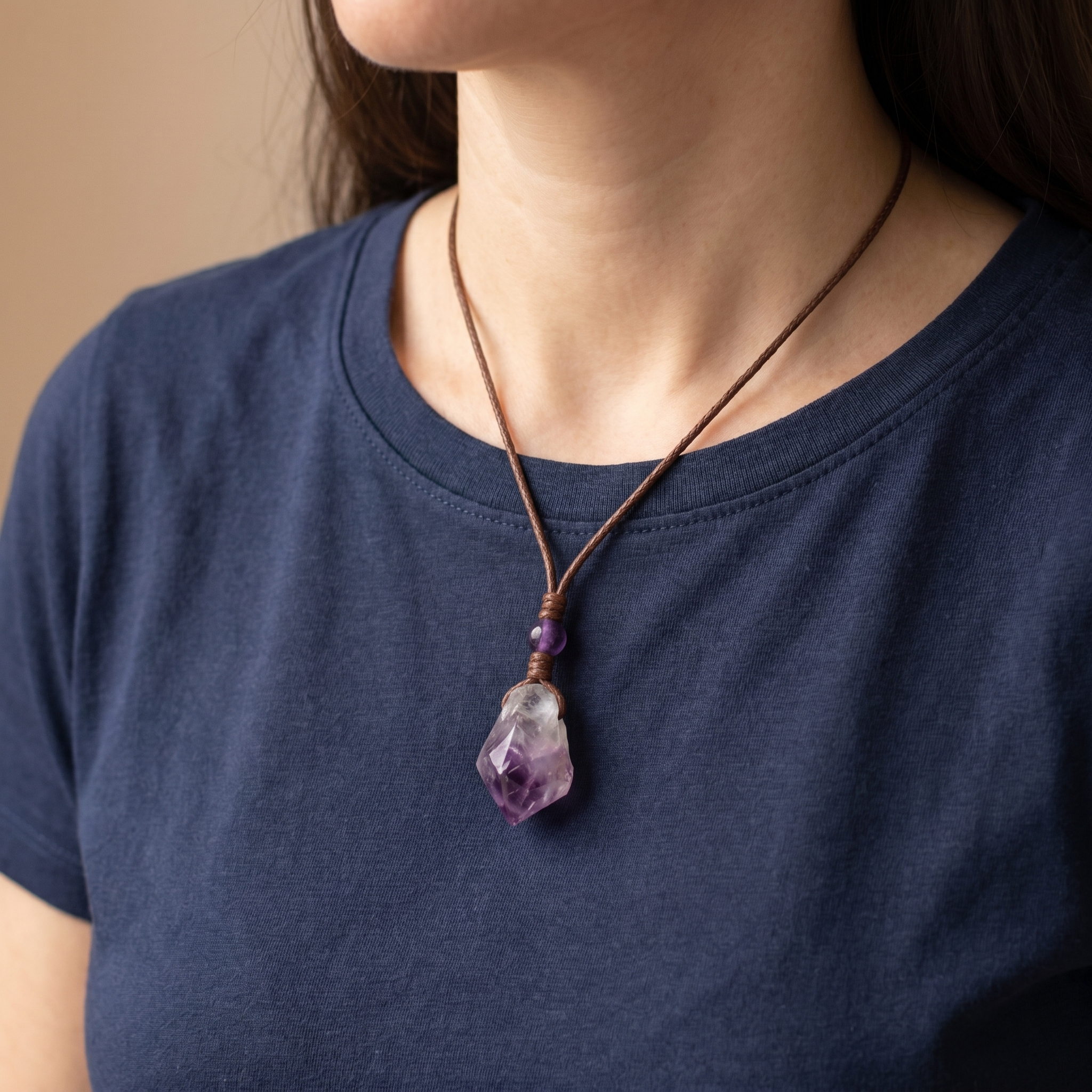 Amethyst Halskette - Unbearbeitet mit Cordband