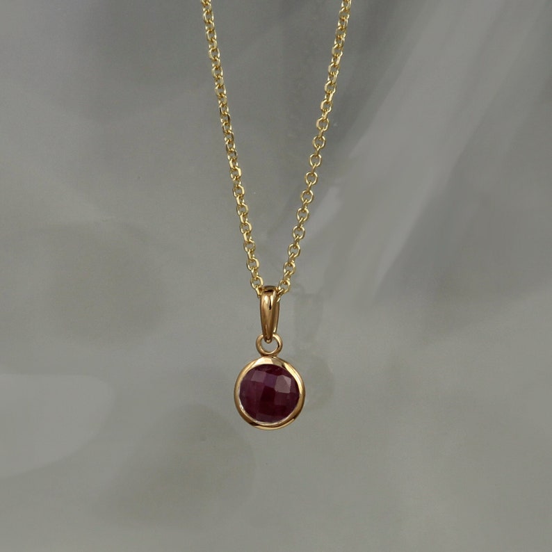 Rubin Halskette | 18k Goldlegierung