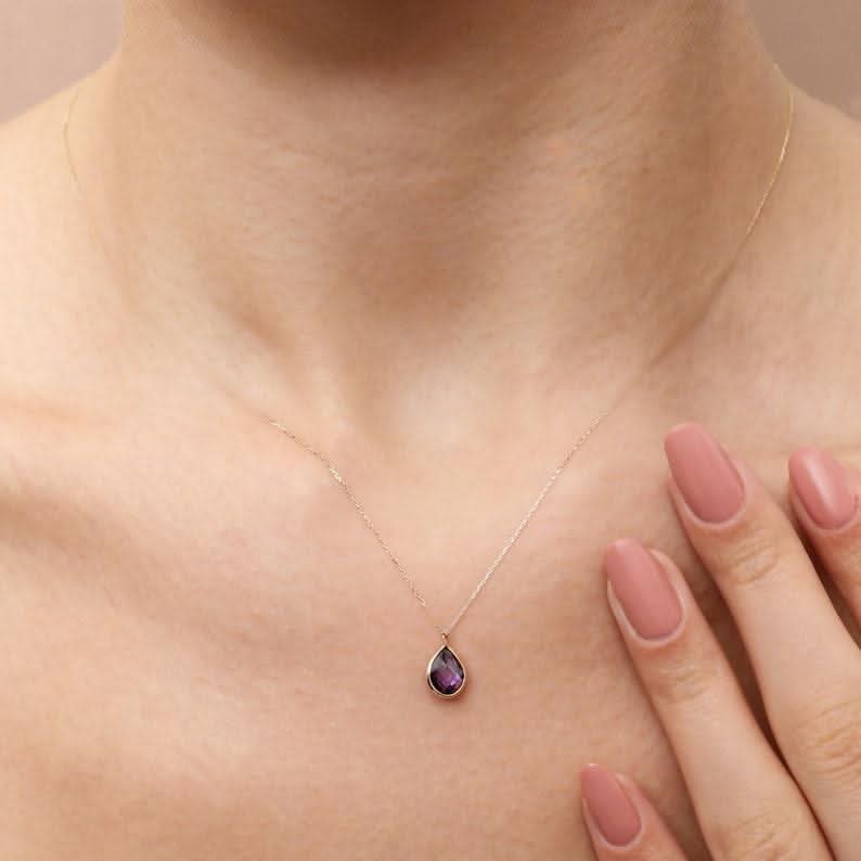 Amethyst Halskette mit 14K Gold Kette